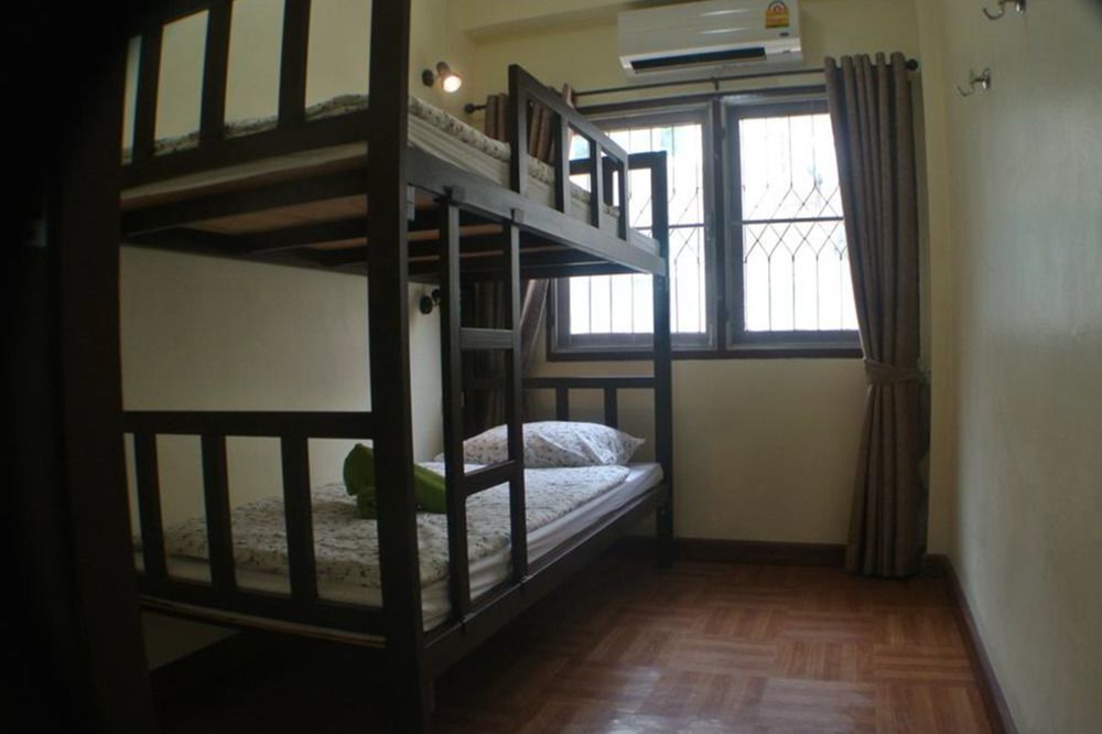 Bed Dee Time Hostel Bangkok Luaran gambar