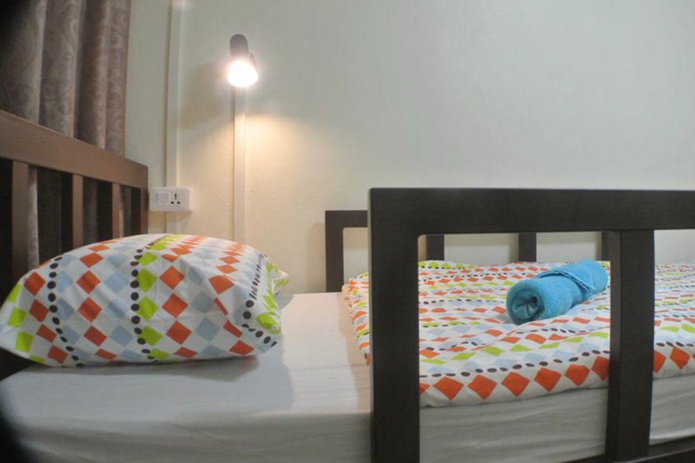 Bed Dee Time Hostel Bangkok Luaran gambar