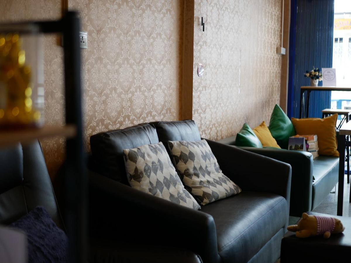 Bed Dee Time Hostel Bangkok Luaran gambar